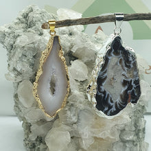 Load image into Gallery viewer, Druzy Agate Pendants